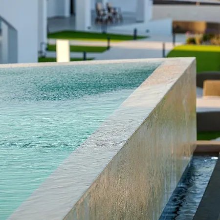 Hotel Pearl By Pearl Collection