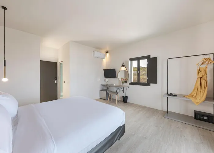 Pearl By Pearl Collection 4*