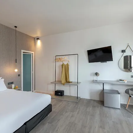 Pearl By Pearl Collection 4*