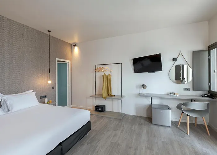 Pearl By Pearl Collection 4*